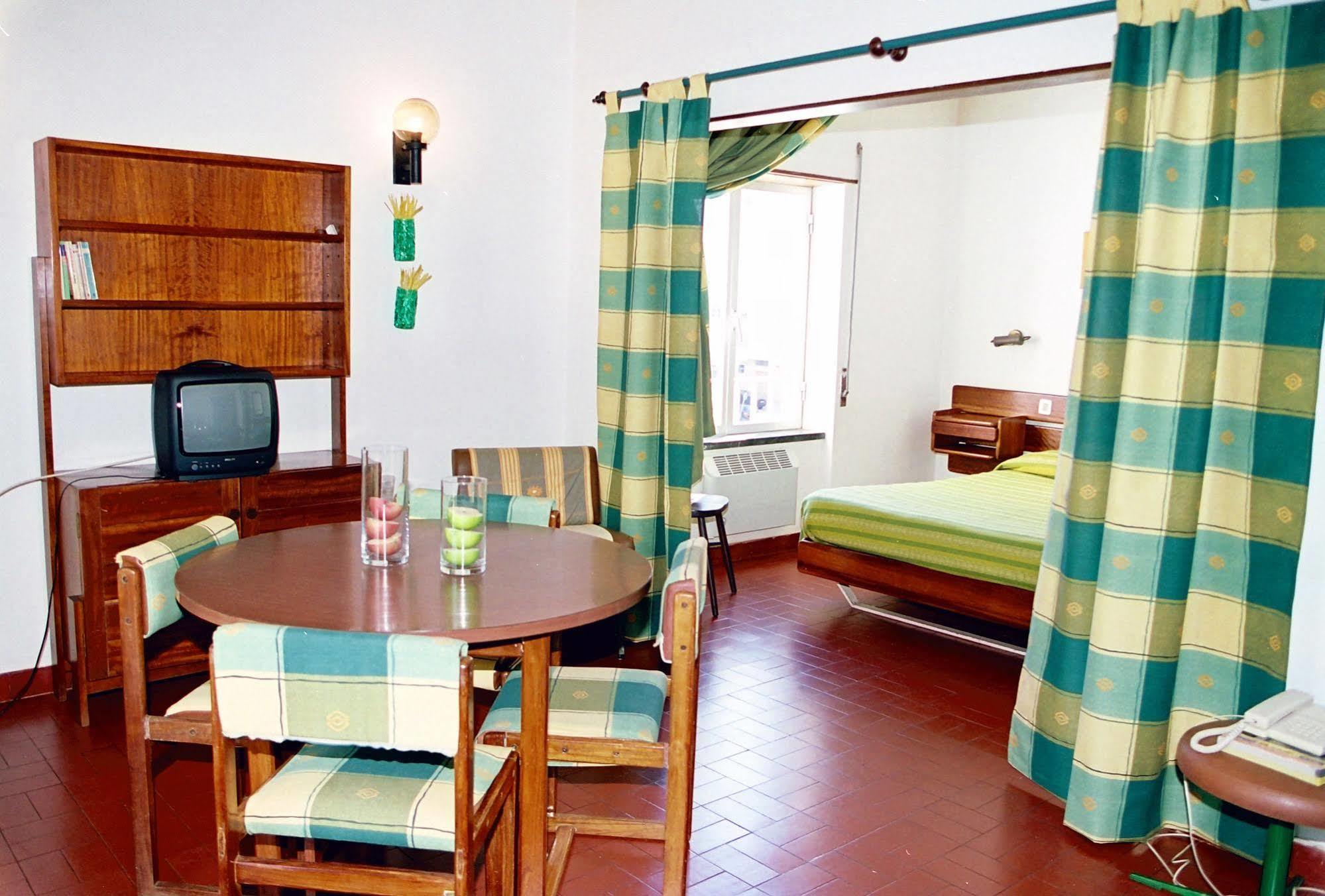 Hotel Apartamento Iate 波尔蒂芒 外观 照片