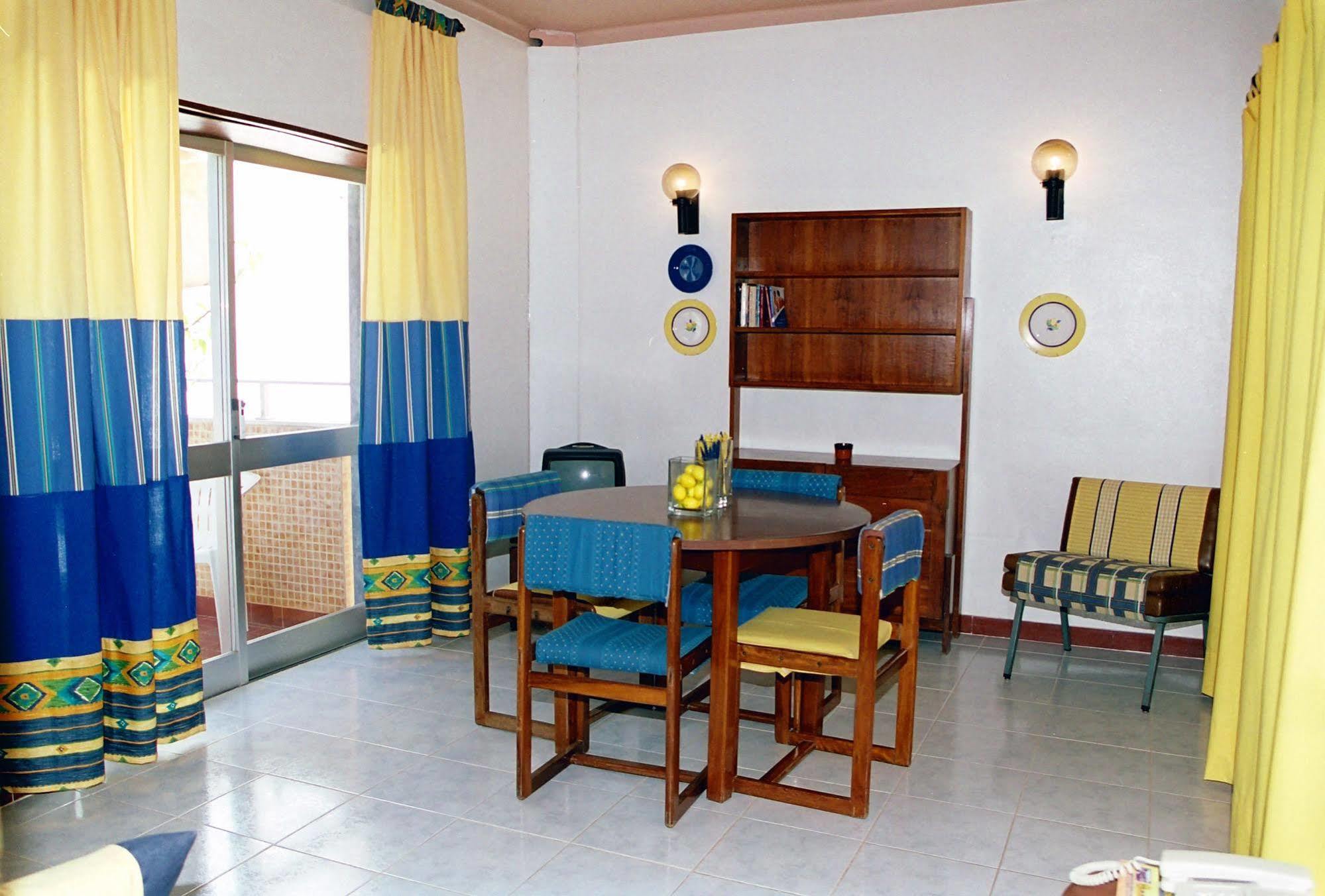 Hotel Apartamento Iate 波尔蒂芒 外观 照片